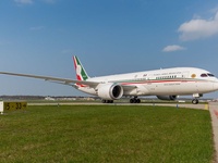 SN-BOEING-787-8